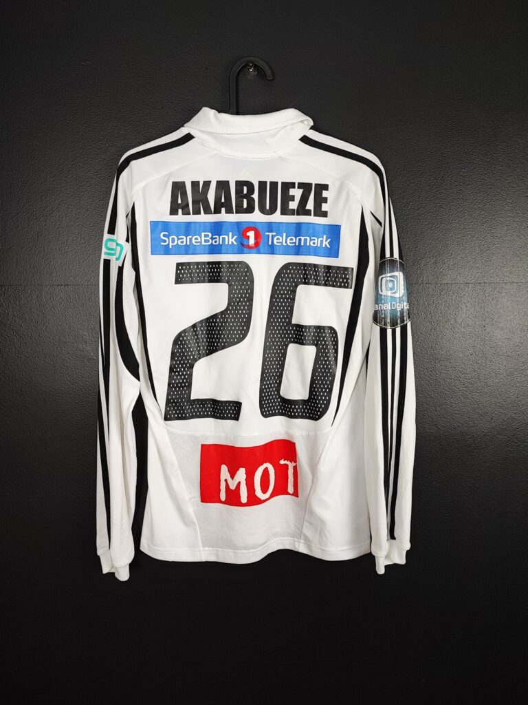 Koszulka piłkarska Odds BK 2009/10 Home Akabueze #26 Adidas [S] Long