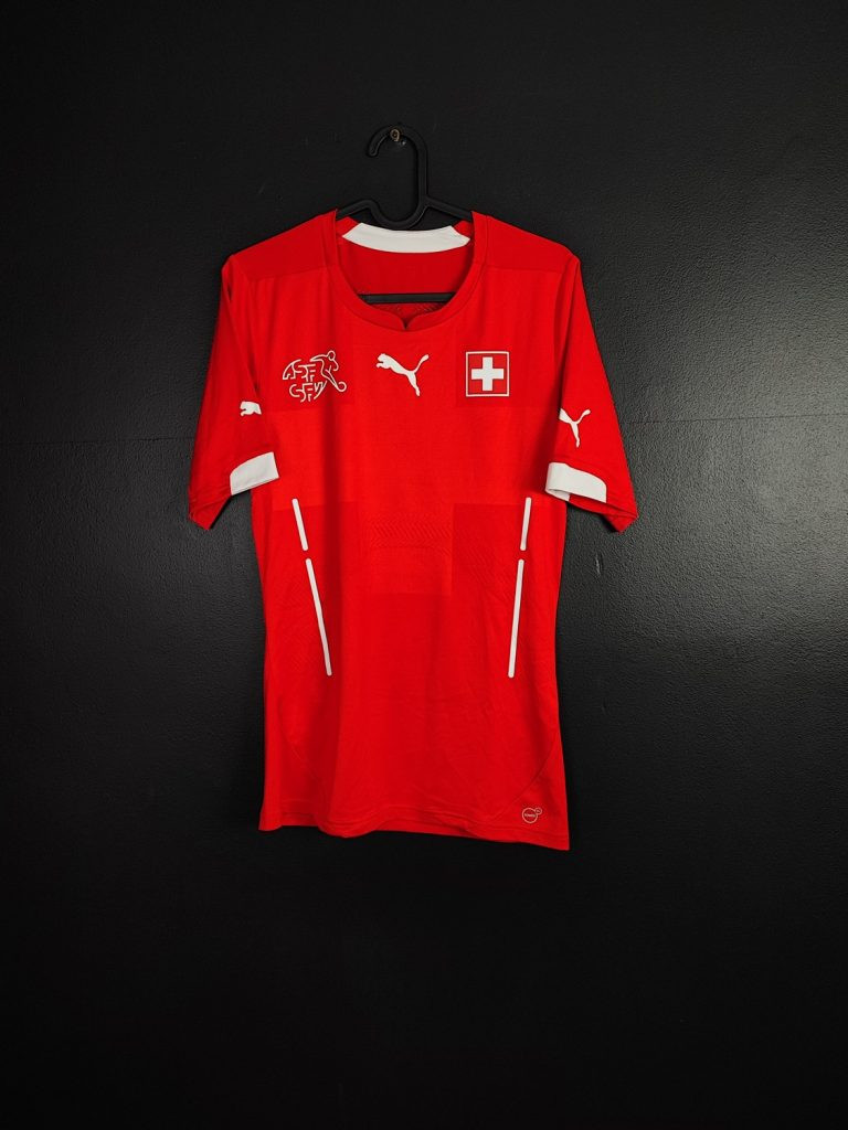 Koszulka piłkarska reprezentacji Szwajcaria 2014/15 Home Puma [M] Player Issue