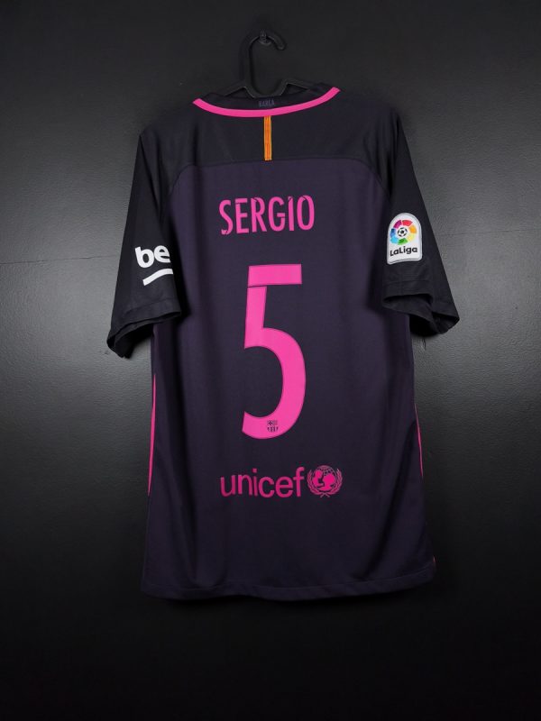 Koszulka piłkarska FC Barcelona 2016/17 Away Nike Sergio Busquets #5 [M]