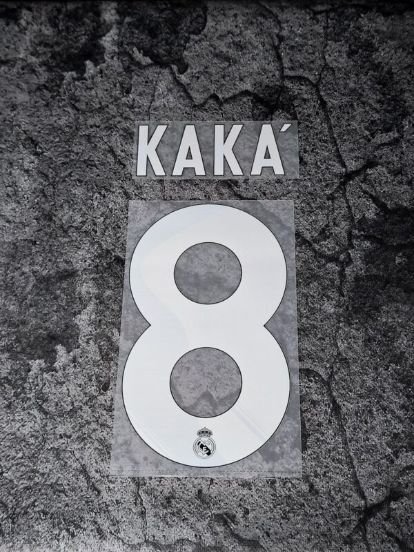 Real Madryt 2009/10 Away Kaka #8 Nameset