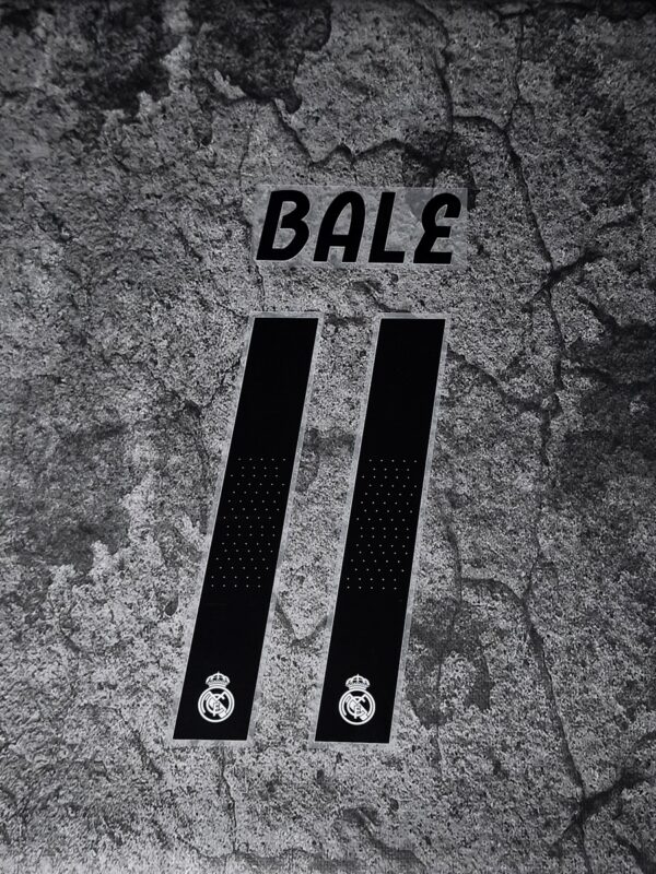 Real Madryt 2018/19 Home Bale #11 Nameset