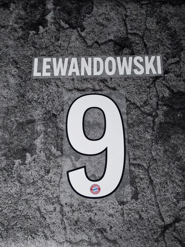 Bayern Monachium 2018/19 Home Lewandowski #9 Nameset