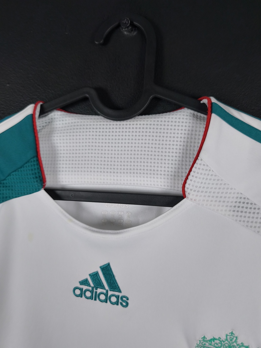 Koszulka piłkarska Liverpool 2006/07 Third Adidas Steven Gerrard #8 - zdjęcie 4