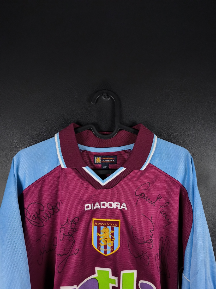 Aston Villa 2000/01 Home Football Shirt Diadora Signed - photo 4